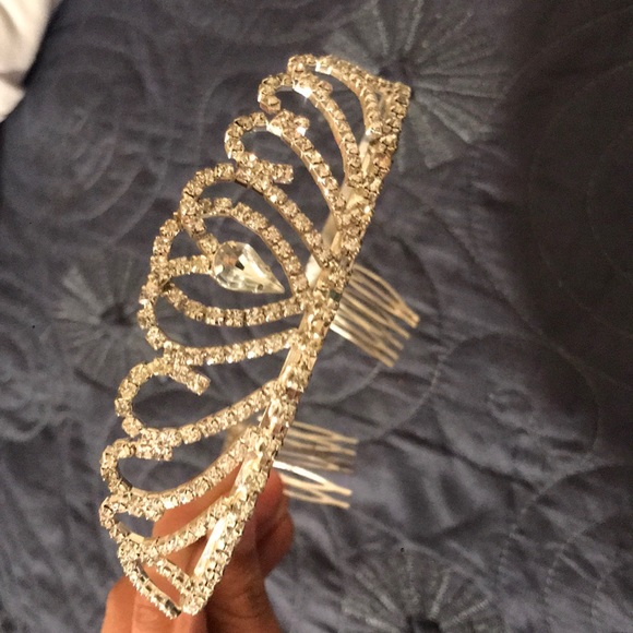 Crown - Picture 2 of 3